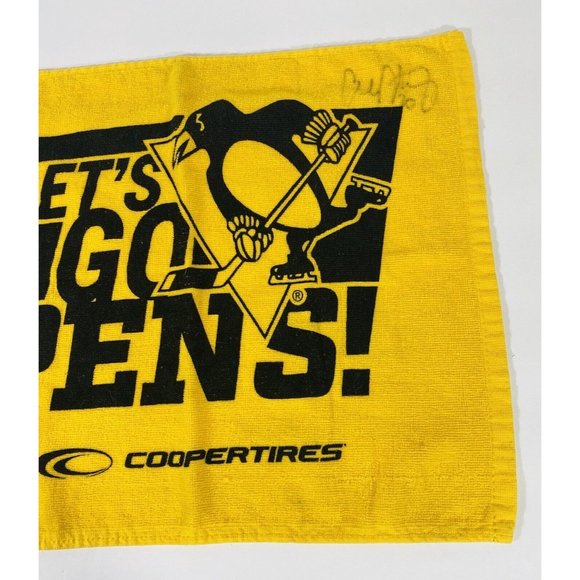 Pittsburgh Penguins Gold Rally Towel Autographed Signed #20 Colby Armstrong Pens - Picture 6 of 11